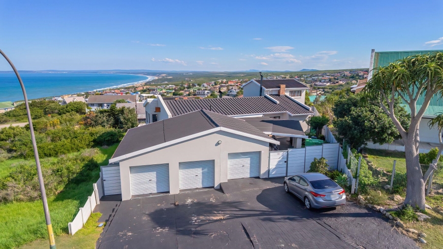 5 Bedroom Property for Sale in Dana Bay Western Cape